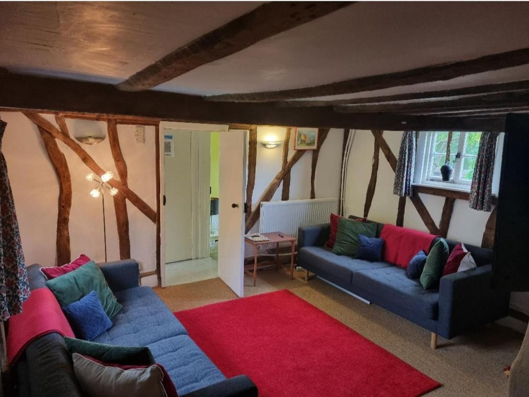 Entire Thatched Cottage Melbourn Room photo